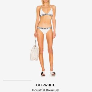 Off-White 2 pc. Swim set. Size:42.